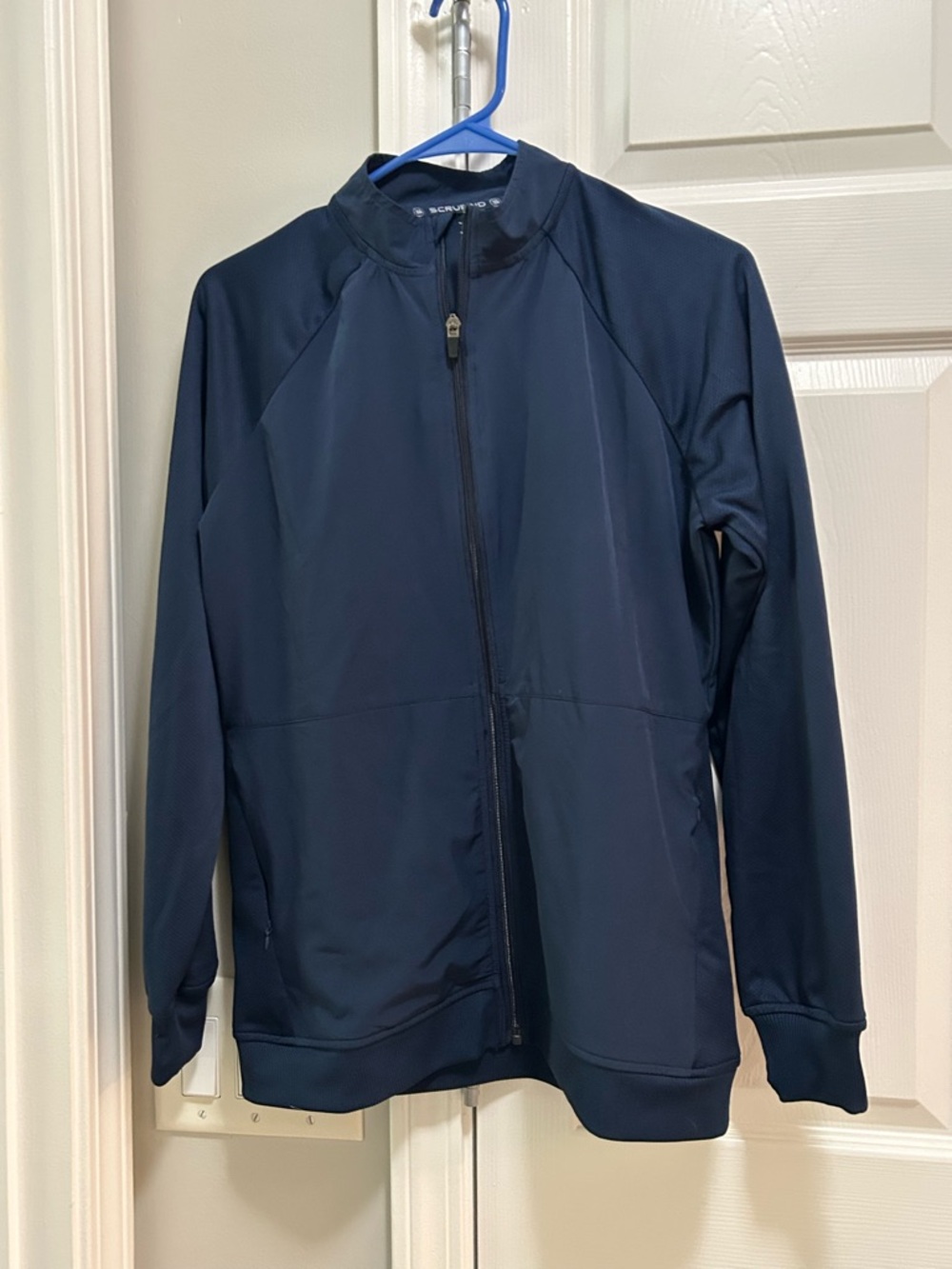 Men’s Navy Blue Scrub Jacket – Scrubaid Performance (Size M)